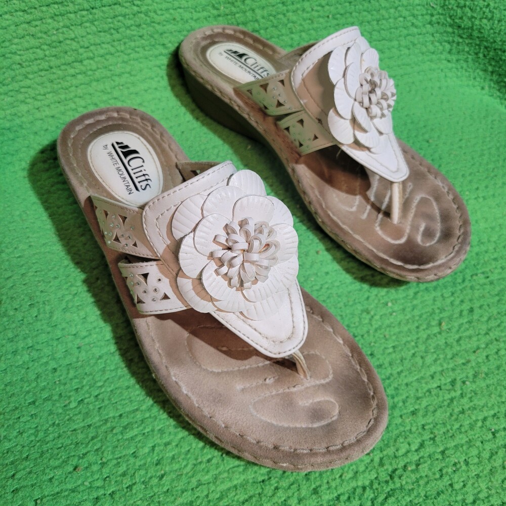 Cliffs by White Mountain Cynthia White Women's Wedge Thong Sandal